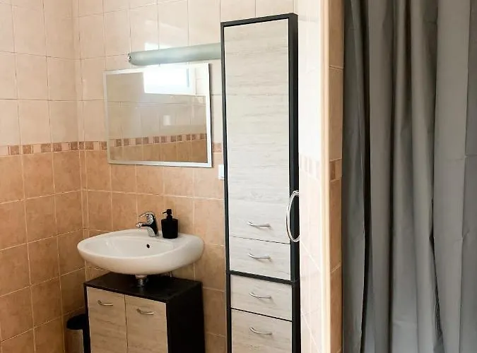 아파트 Lovely Basement